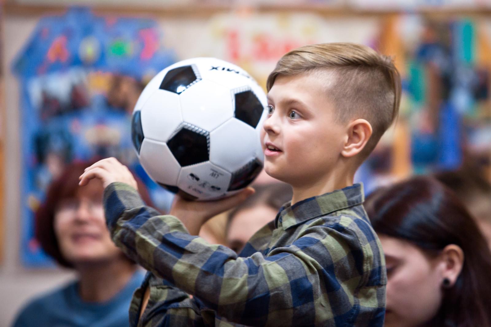 Александр Кокорин встретился с участниками проекта «Школа героев»