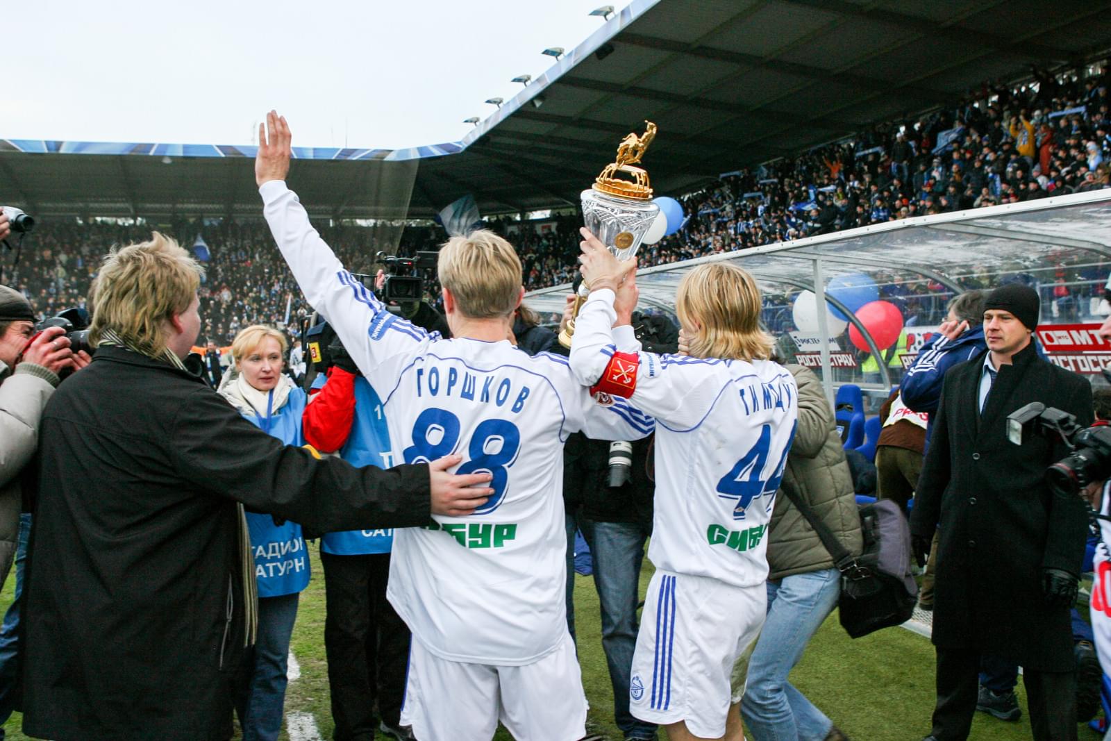 Празднование чемпионства «Зенита» на стадионе «Сатурн»