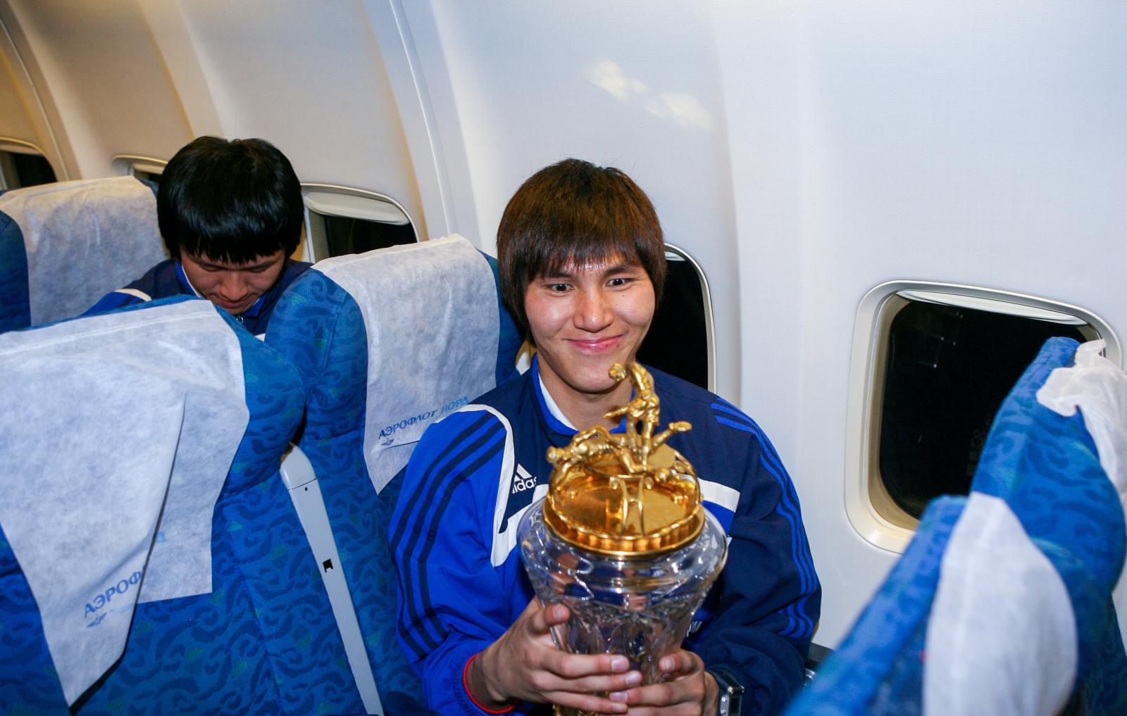 Празднование чемпионства «Зенита» в самолете.