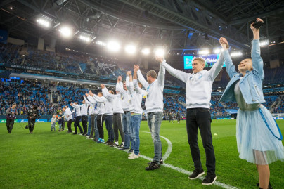Чемпионы-2007 впервые собрались на стадионе «Санкт-Петербург»