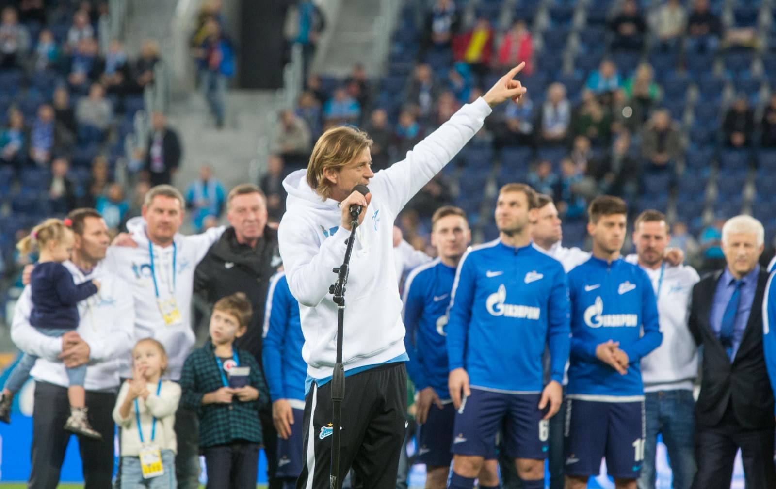 Чемпионы-2007 впервые собрались на стадионе «Санкт-Петербург»