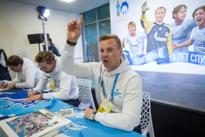 Чемпионы-2007 впервые собрались на стадионе «Санкт-Петербург»