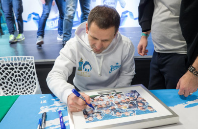 Чемпионы-2007 впервые собрались на стадионе «Санкт-Петербург»