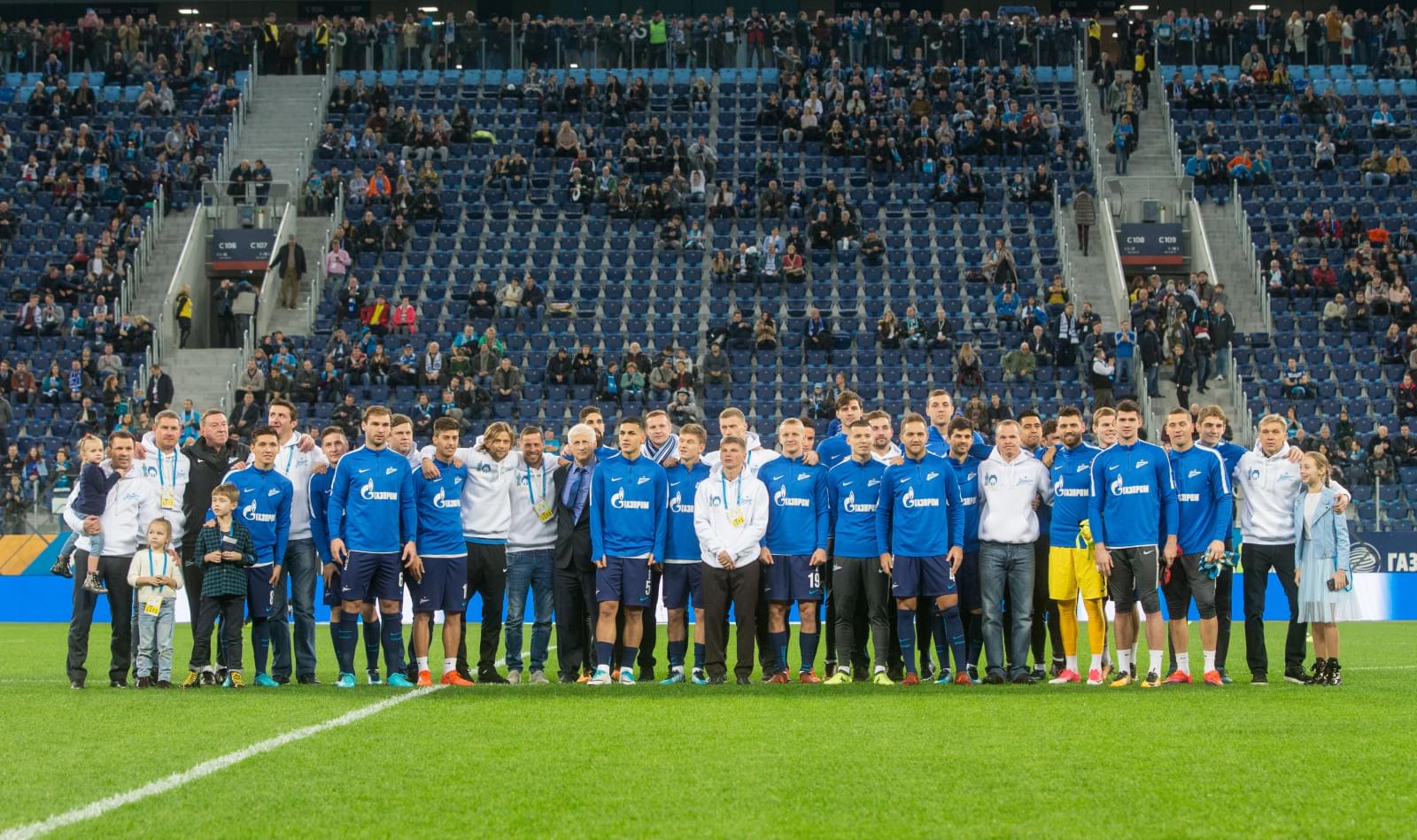 Чемпионы-2007 впервые собрались на стадионе «Санкт-Петербург»