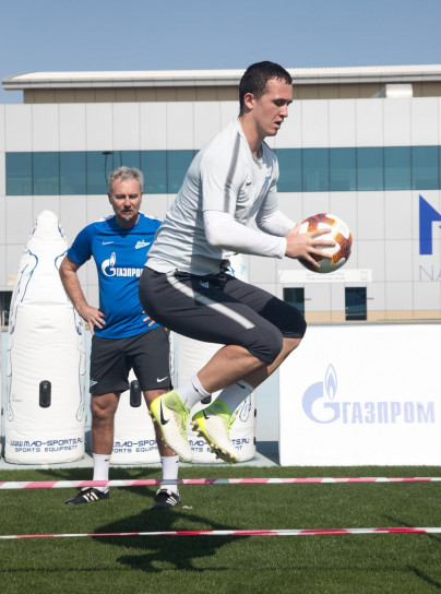 «Газпром»-тренировочные сборы в Дубае: 20 января, утренняя тренировка