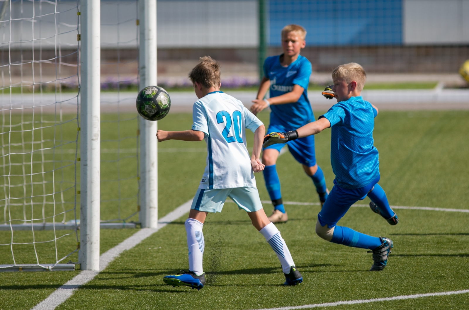 Товарищеские матчи детей из тренировочного лагеря «Газпром»-академии и команд академии «Зенита»