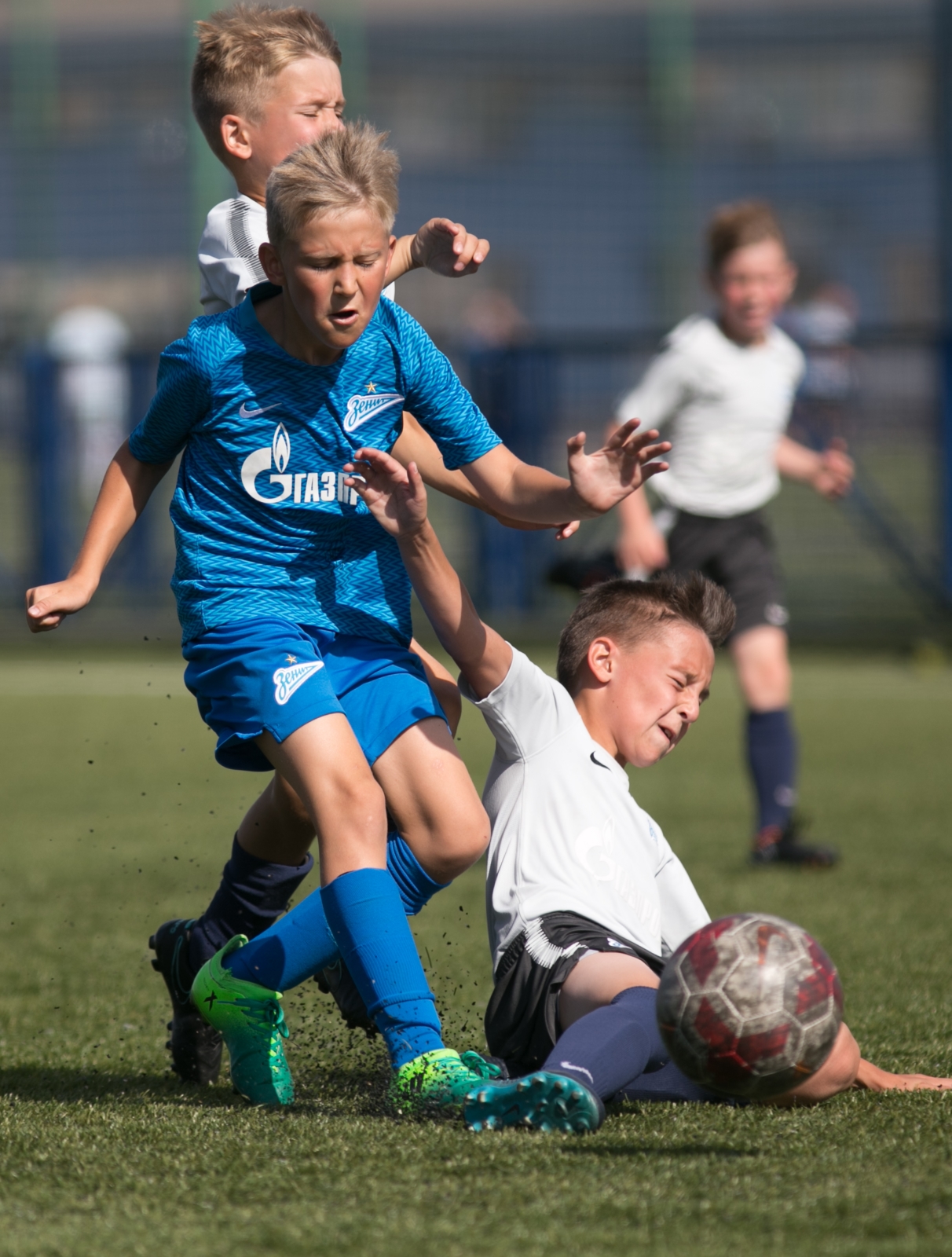 Товарищеские матчи детей из тренировочного лагеря «Газпром»-академии и команд академии «Зенита»