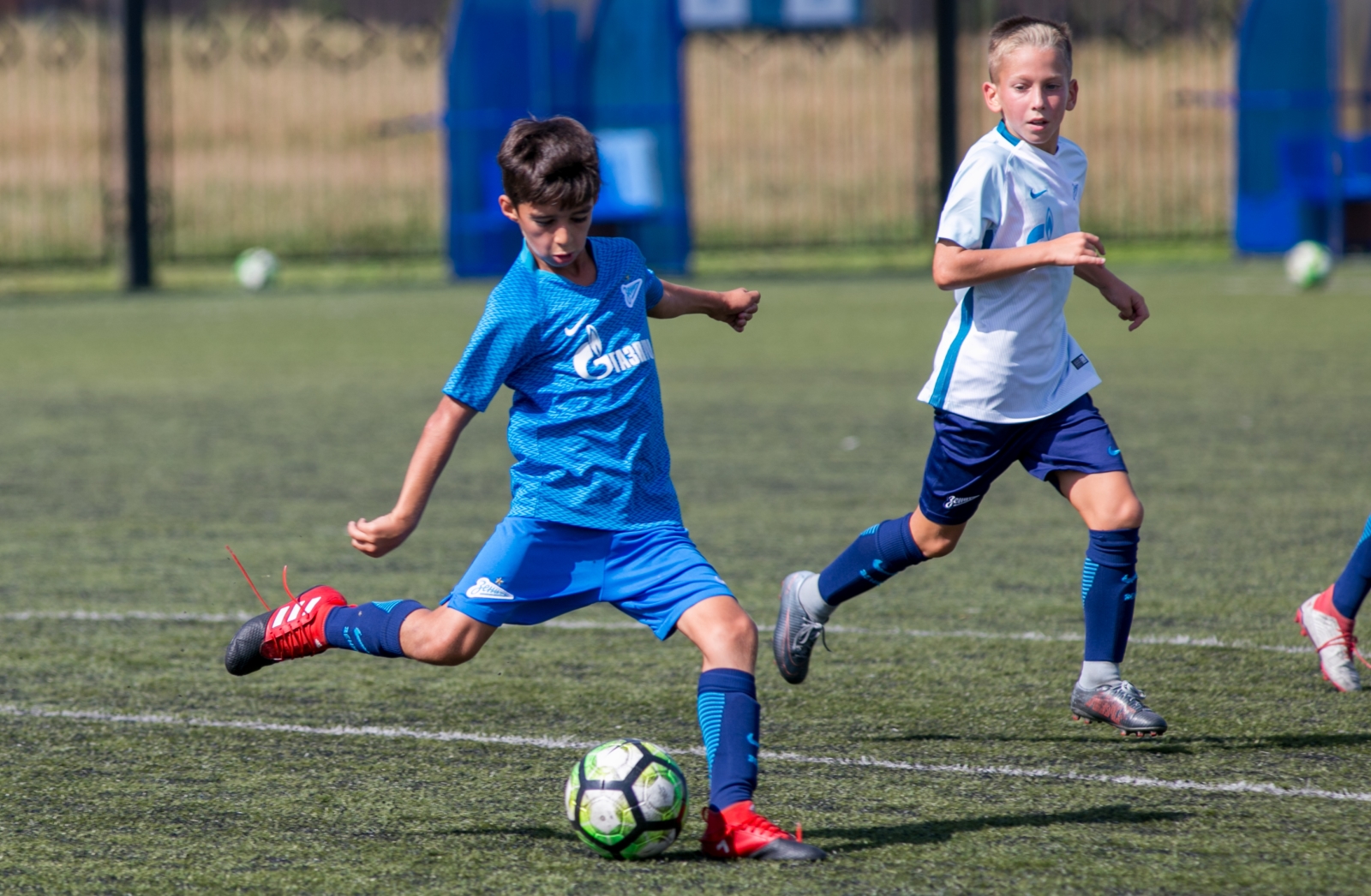 Товарищеские матчи детей из тренировочного лагеря «Газпром»-академии и команд академии «Зенита»