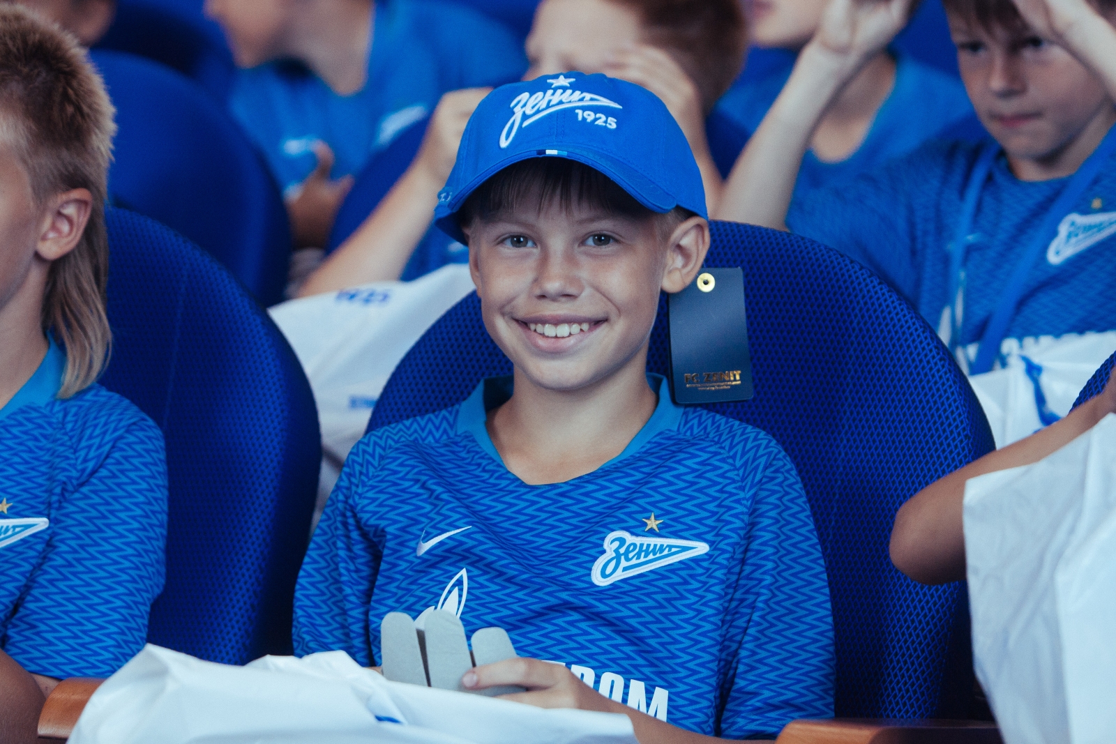 «Большой фестиваль футбола»: тренировка детей из тренировочного лагеря Академии, завершение тренировочных сборов