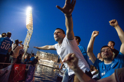 Фанатские корабли на матче Лиги Европы УЕФА «Зенит» — «Динамо» (Минск)