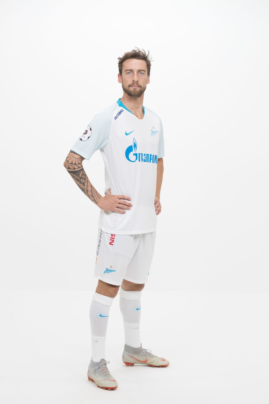 Фотосессия футболистов и тренеров основного состава ФК «Зенит» сезона 2018/19