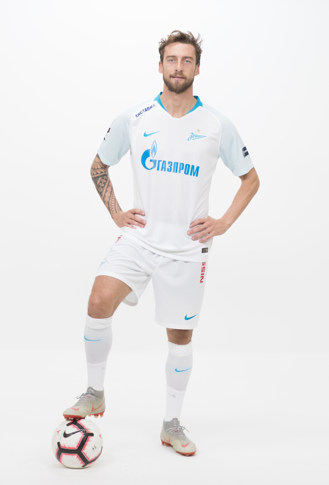 Фотосессия футболистов и тренеров основного состава ФК «Зенит» сезона 2018/19