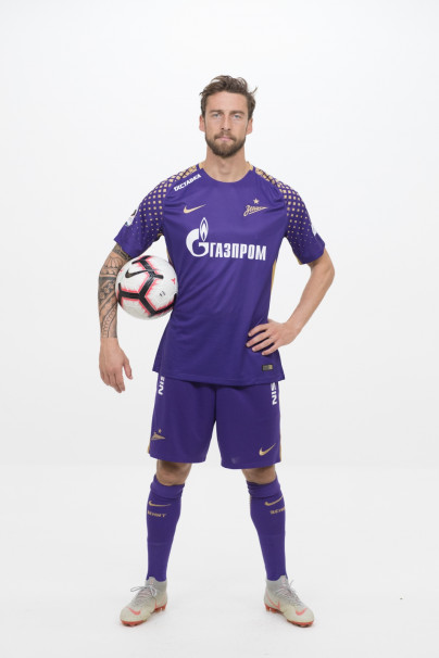 Фотосессия футболистов и тренеров основного состава ФК «Зенит» сезона 2018/19