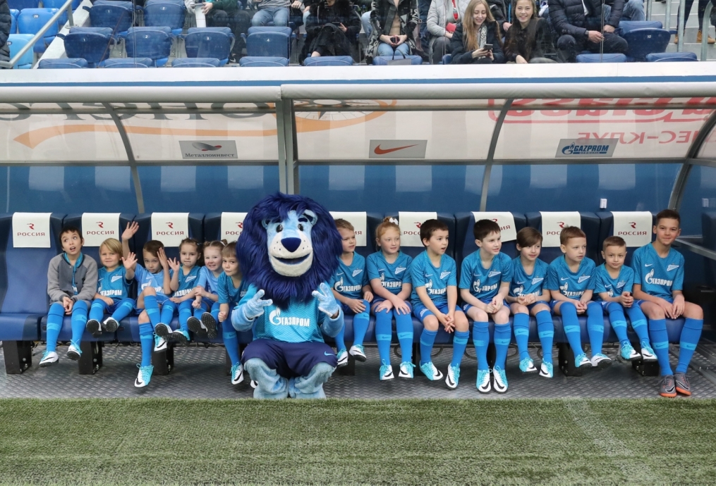 Группа поддержки «Зенит Фан» на матче «Зенит» — «Оренбург»