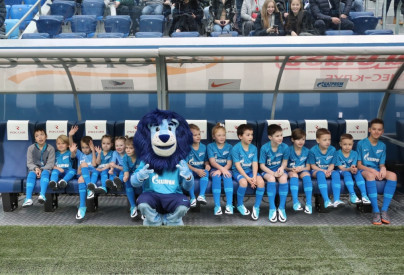 Группа поддержки «Зенит Фан» на матче «Зенит» — «Оренбург»