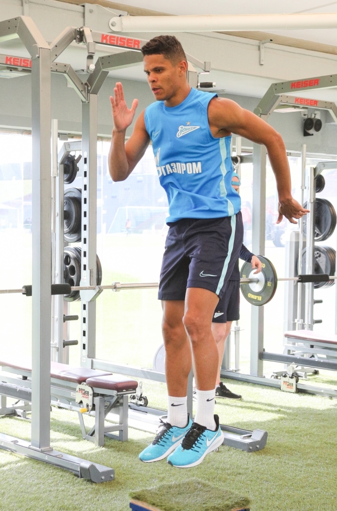 «Газпром»-тренировочные сборы в Катаре: 15 января, утренняя тренировка