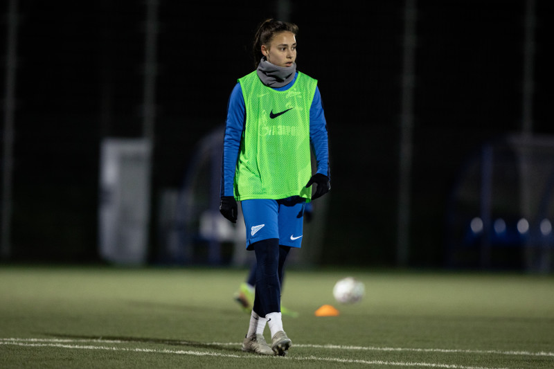 Тренировка женской команды перед матчем с «Енисеем»