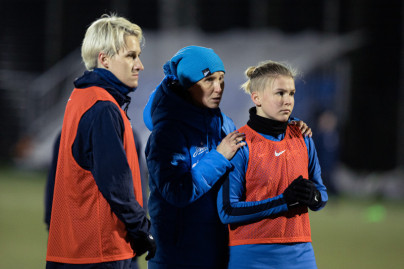 Тренировка женской команды перед матчем с «Енисеем»