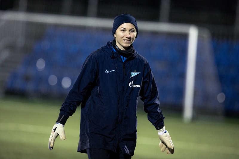 Тренировка женской команды перед матчем с «Енисеем»