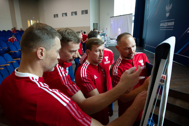 Образовательная программа на соискание тренерской лицензии «PRO-УЕФА» от РФС