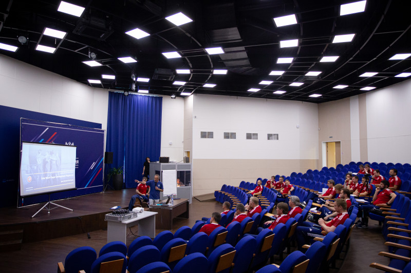 Образовательная программа на соискание тренерской лицензии «PRO-УЕФА» от РФС