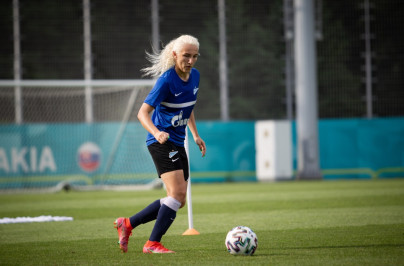 Тренировка женской команды «Зенит» перед матчем с «Енисеем»