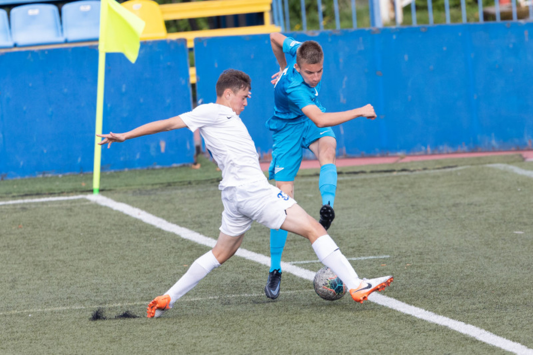 Первенство петербурга. Зенит u 15. Чемпионат Санкт-Петербурга по футболу. Первенство СПБ по футболу. СШОР по футболу СПБ.