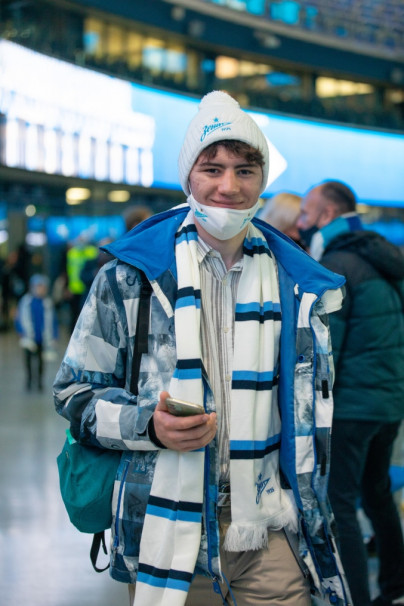 Болельщики на матче Тинькофф Российской Премьер-Лиги 2021/22, «Зенит» — «Спартак»