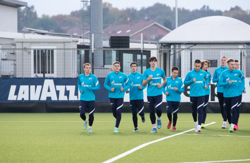 Тренировка молодежной команды «Зенит» перед матчем с «Ювентусом»