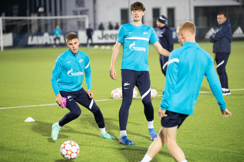 Тренировка молодежной команды «Зенит» перед матчем с «Ювентусом»