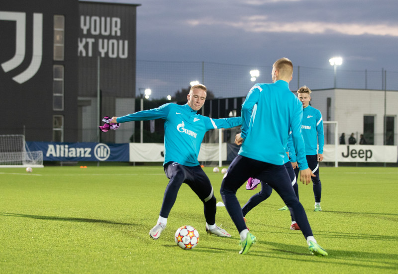 Тренировка молодежной команды «Зенит» перед матчем с «Ювентусом»