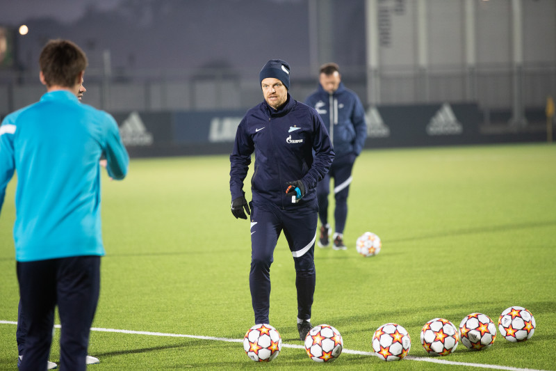 Тренировка молодежной команды «Зенит» перед матчем с «Ювентусом»