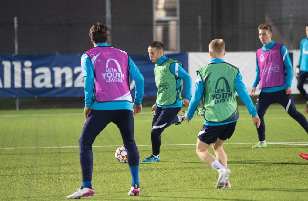 Тренировка молодежной команды «Зенит» перед матчем с «Ювентусом»