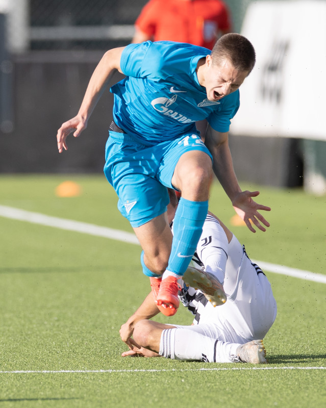 Юношеская Лига УЕФА 2021/22, «Ювентус»-м — «Зенит»-м