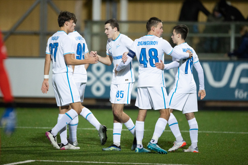 Юношеская Лига УЕФА 2021/22, «Мальмё»-м — «Зенит»-м