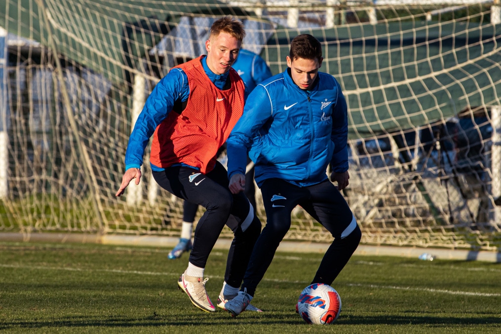 Сборы «Зенита»-м в Турции: 19 января, вечерняя тренировка