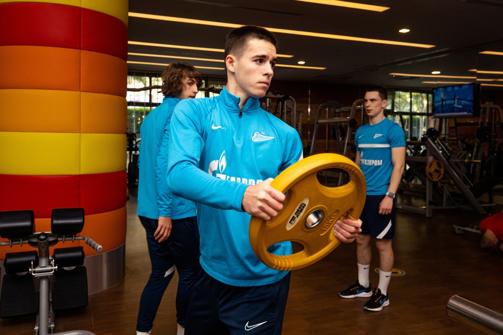 Сборы «Зенита»-м в Турции: 19 января, тренировка в тренажёрном зале