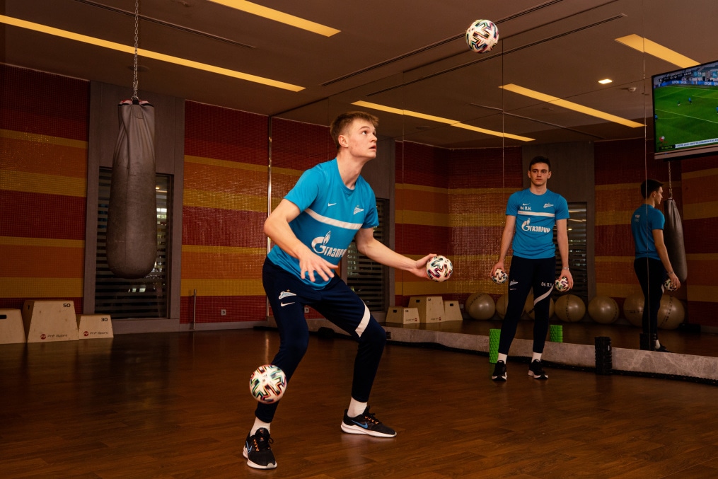 Сборы «Зенита»-м в Турции: 19 января, тренировка в тренажёрном зале