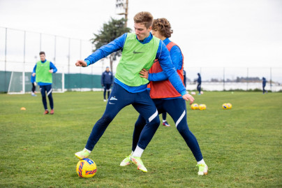 Сборы «Зенита»-м в Турции: 18 января, утренняя тренировка