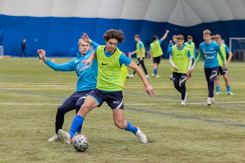 Тренировка команд ЮФЛ в «Газпром»-Академии