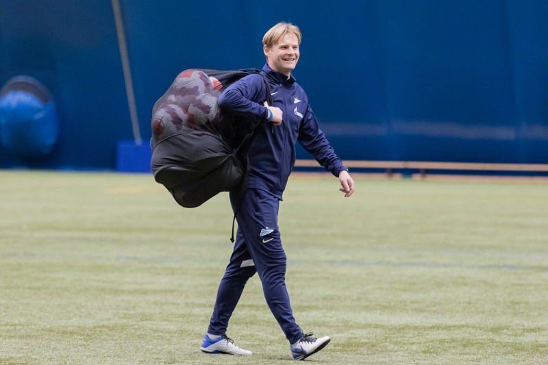 Тренировка команд ЮФЛ в «Газпром»-Академии