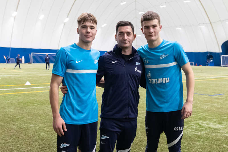 Тренировка команд ЮФЛ в «Газпром»-Академии