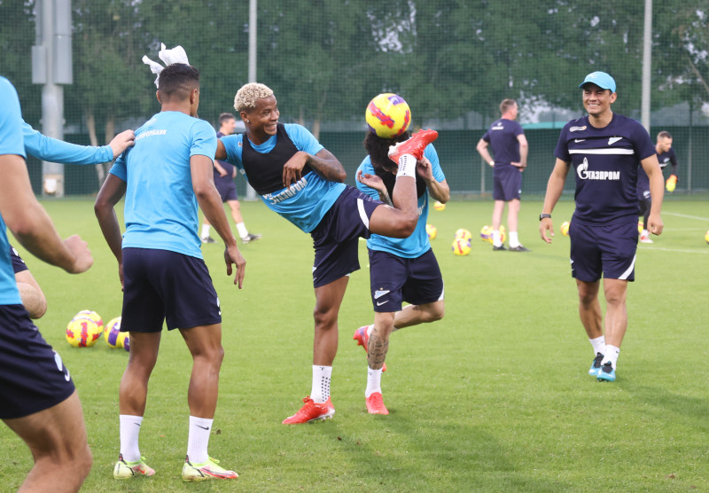 «Газпром»-тренировочные сборы в Дубае: 17 января, вечерняя тренировка