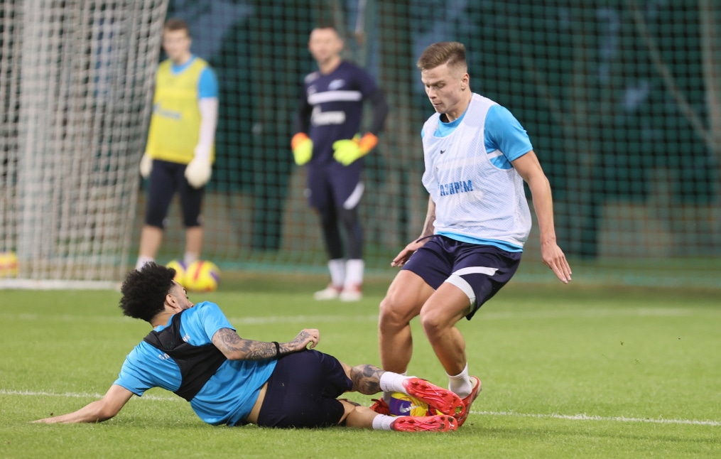 «Газпром»-тренировочные сборы в Дубае: 15 января, вечерняя тренировка