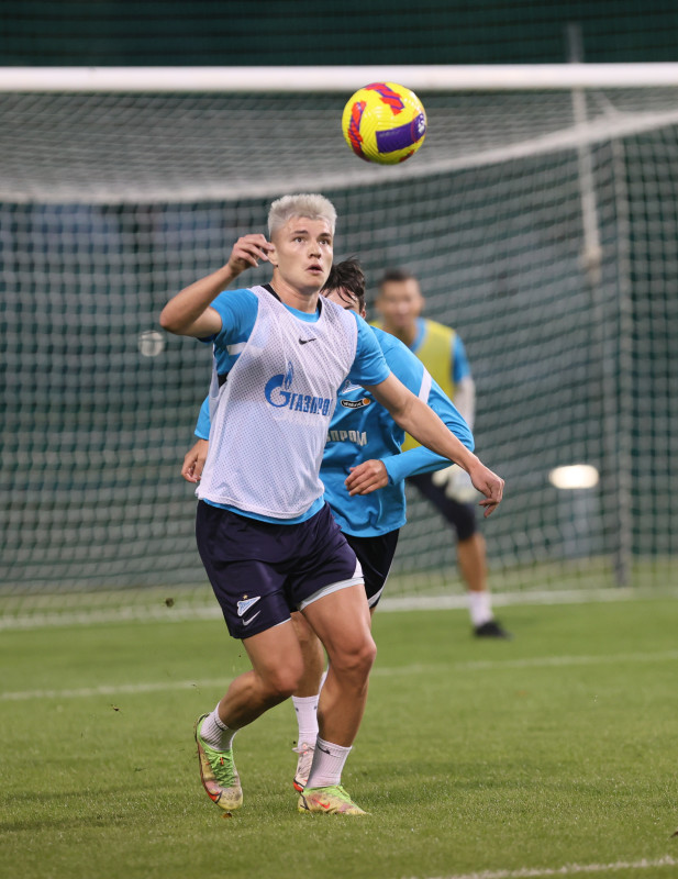 «Газпром»-тренировочные сборы в Дубае: 15 января, вечерняя тренировка