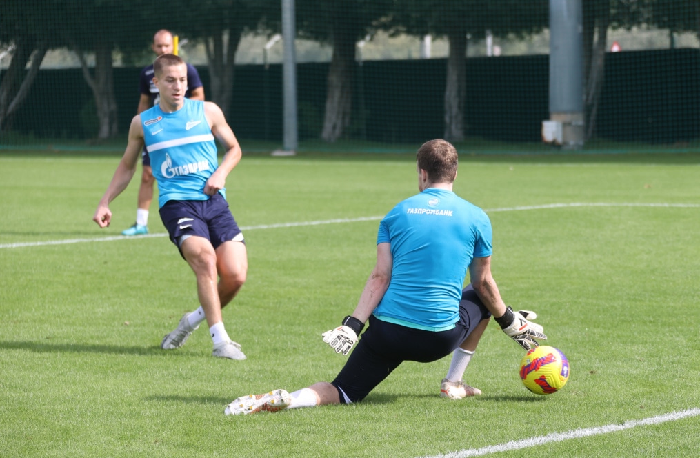 «Газпром»-тренировочные сборы в Дубае: 18 января, утренняя тренировка