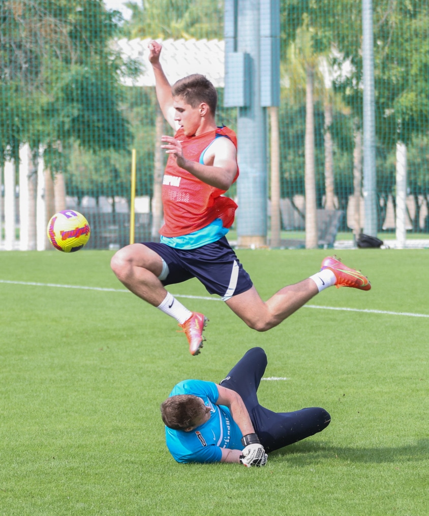 «Газпром»-тренировочные сборы в Дубае: 18 января, утренняя тренировка