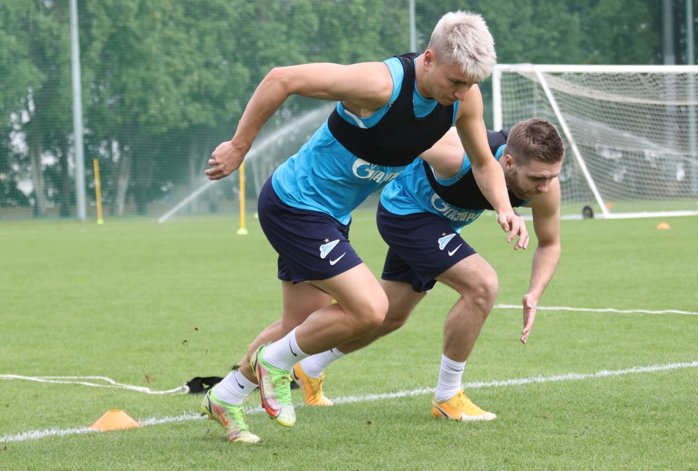 «Газпром»-тренировочные сборы в Дубае: 18 января, утренняя тренировка