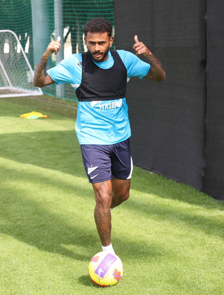 «Газпром»-тренировочные сборы в Дубае: 18 января, утренняя тренировка