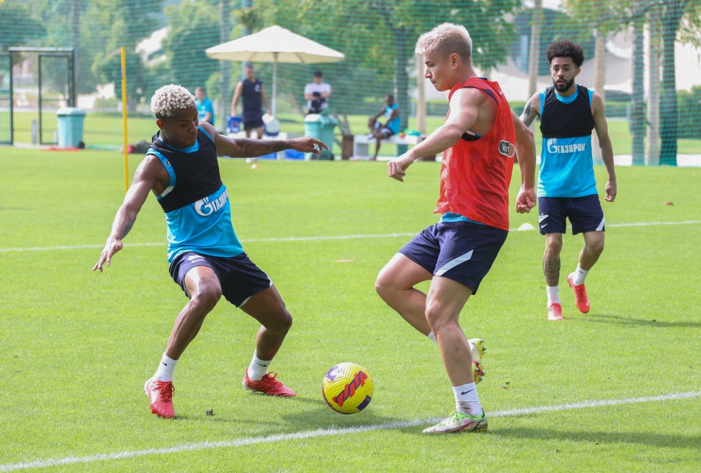 «Газпром»-тренировочные сборы в Дубае: 18 января, утренняя тренировка